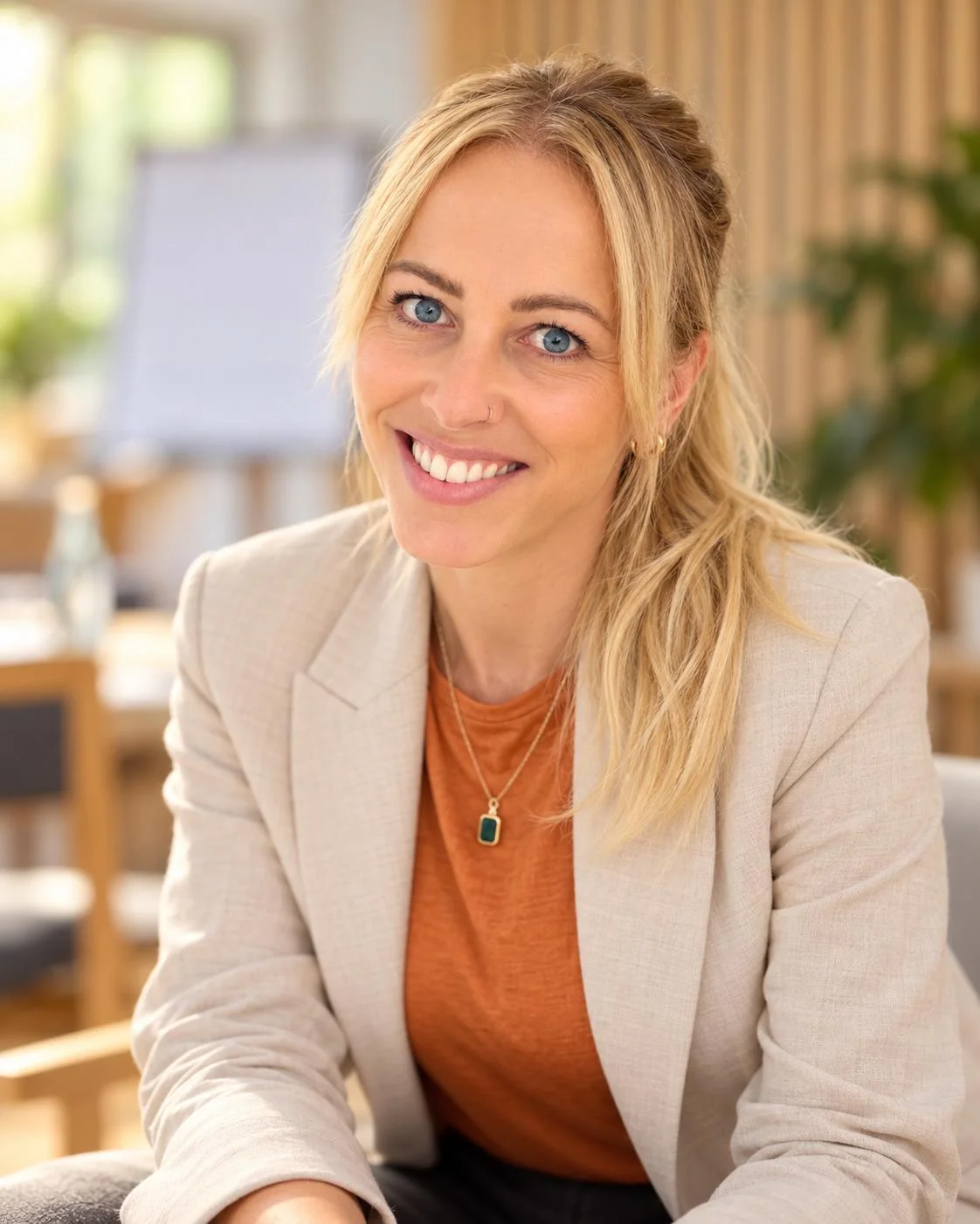 Porträt von Jenny Kriegel, Gründerin und Leiterin von ZPE und NEUSINNIG